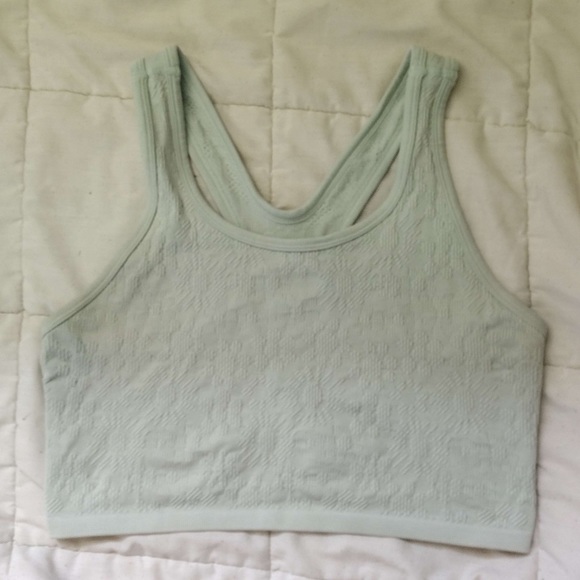 Pale green aerie sports bra size XL - Picture 3 of 5